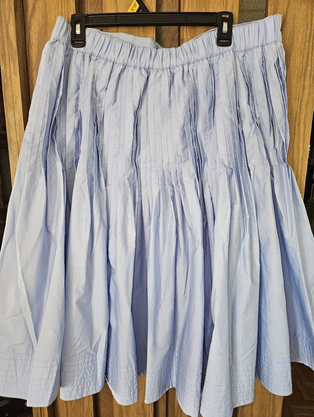 NWT Free Assembly Sz M Pintuck Knee Length Skirt - Picture 3 of 4